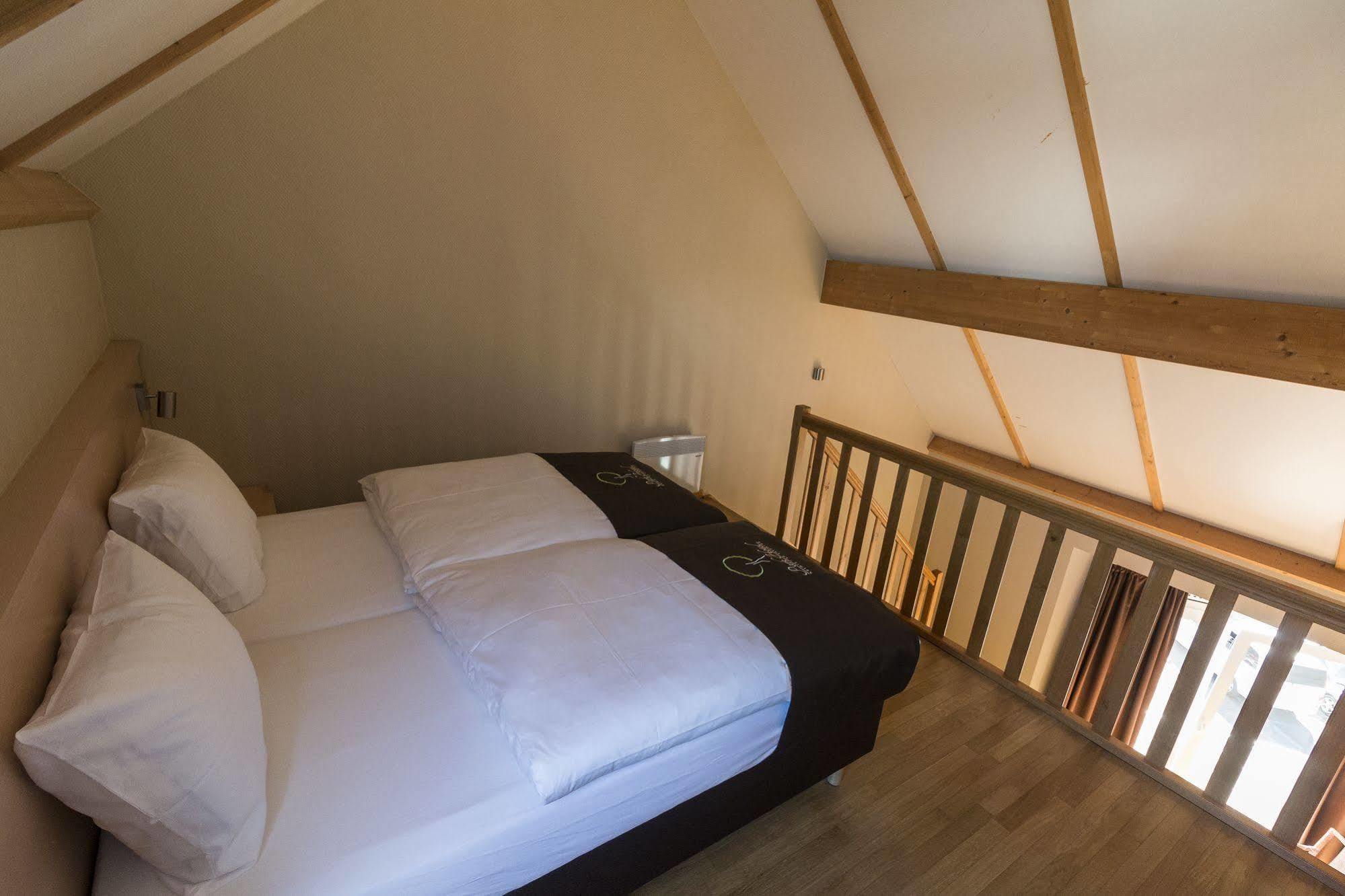Park Hotel Kelmis Экстерьер фото