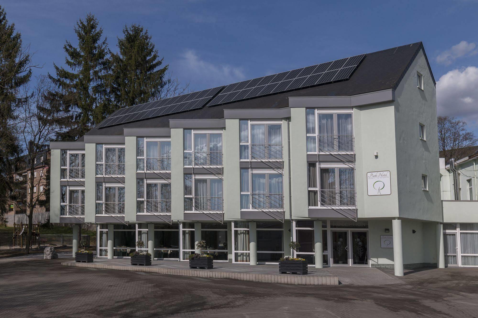 Park Hotel Kelmis Экстерьер фото